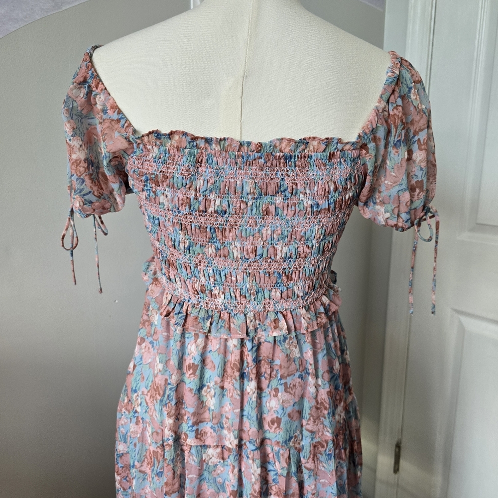 En Saison | Small | Adelina Smocked Floral Tiered Midi Dress - Picture 7 of 14
